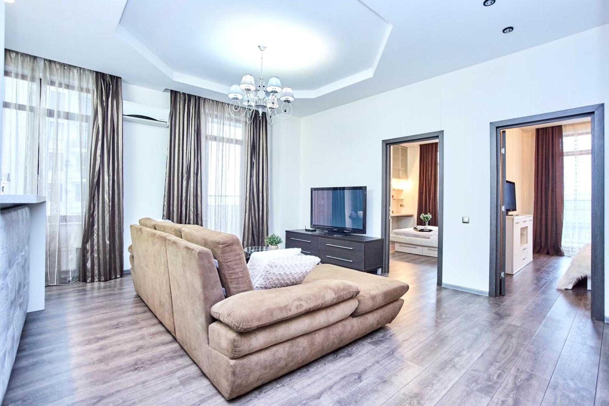 Central Park Apartments Odessa Exterior foto