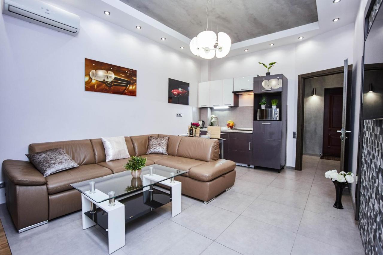 Central Park Apartments Odessa Exterior foto
